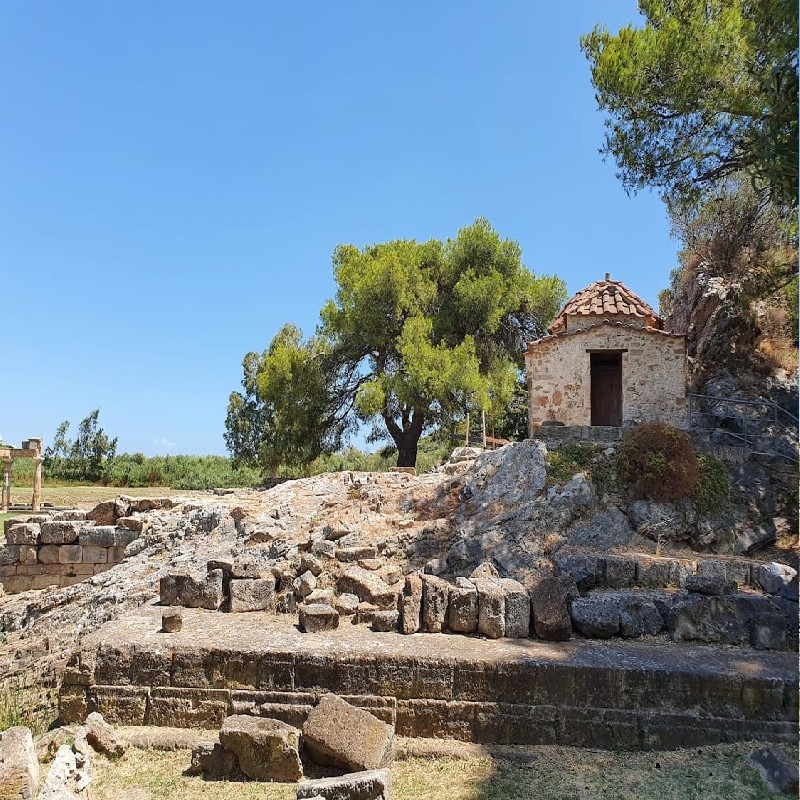 Βραβρώνα-Χριστιανική εκκλησία